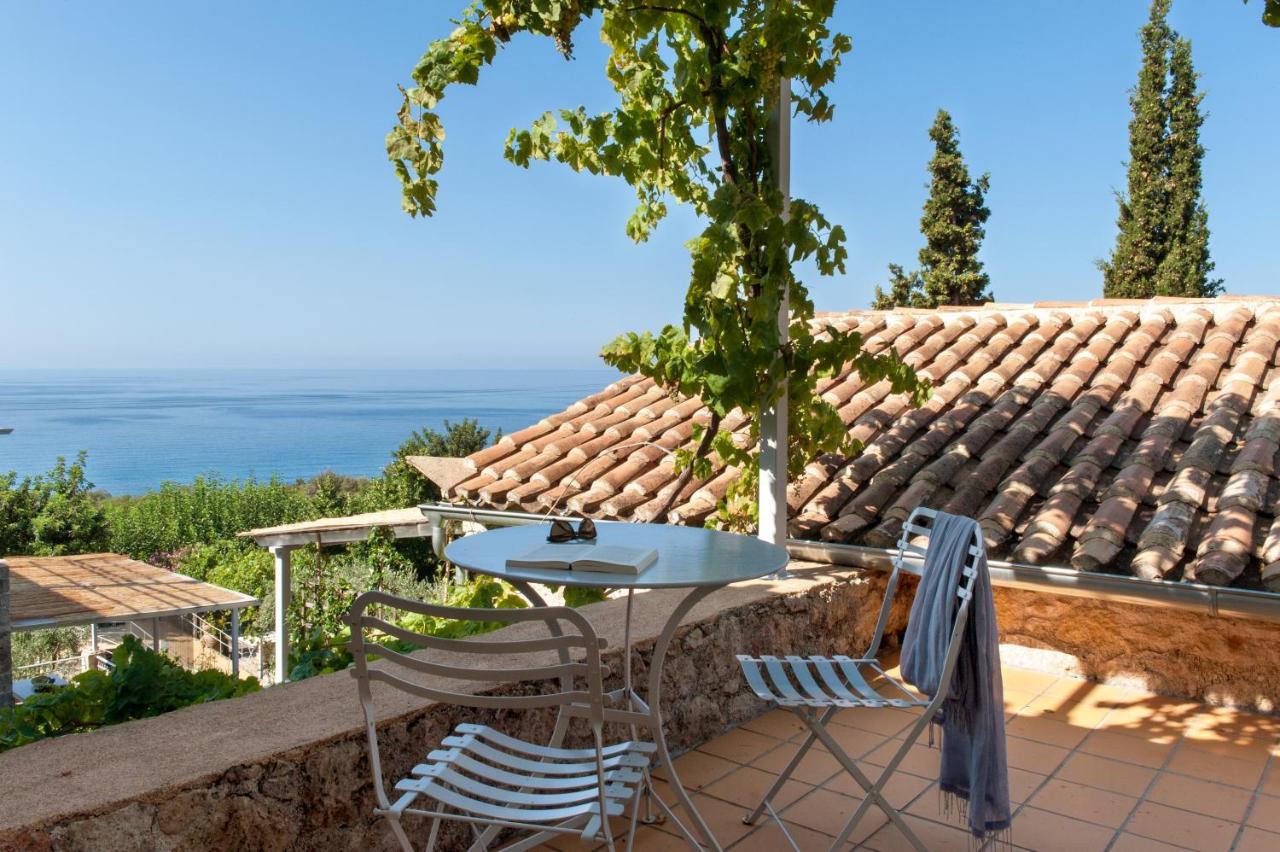 Notos Hotel Kardamili Exteriér fotografie